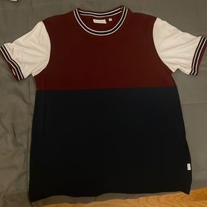 Color block mens t shirt in size medium